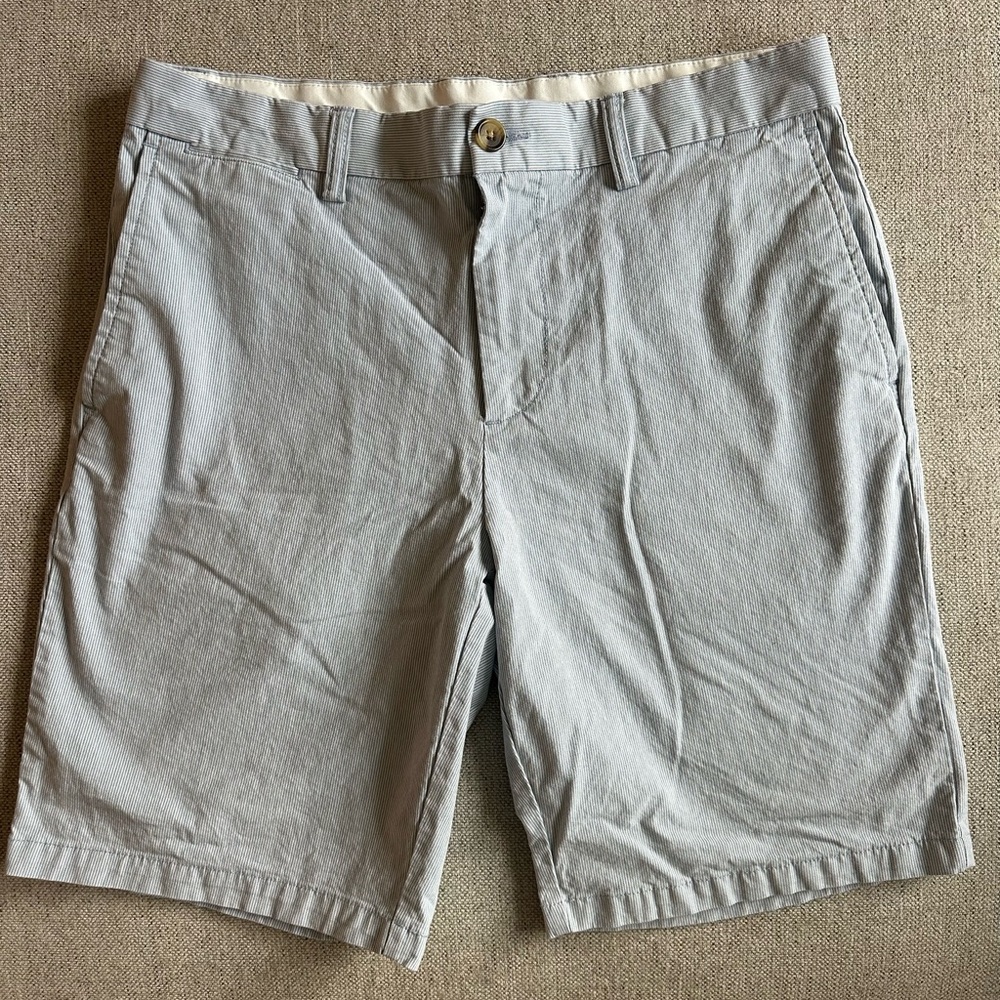 Men's blue & white striped shorts